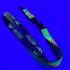Saténová šnúrka na krk s potlačou 20x900mm - FLUO tlač - so štandardnou karabínou as trojzubcom