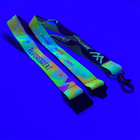 Saténová šnúrka na krk s potlačou 20x900mm - FLUO tlač - so štandardnou karabínou as bezpečnostnou sponou